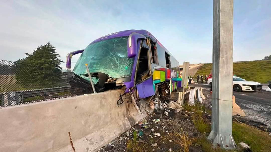 Más de 30 lesionados dejó fuerte accidente de autobús en Atlacomulco