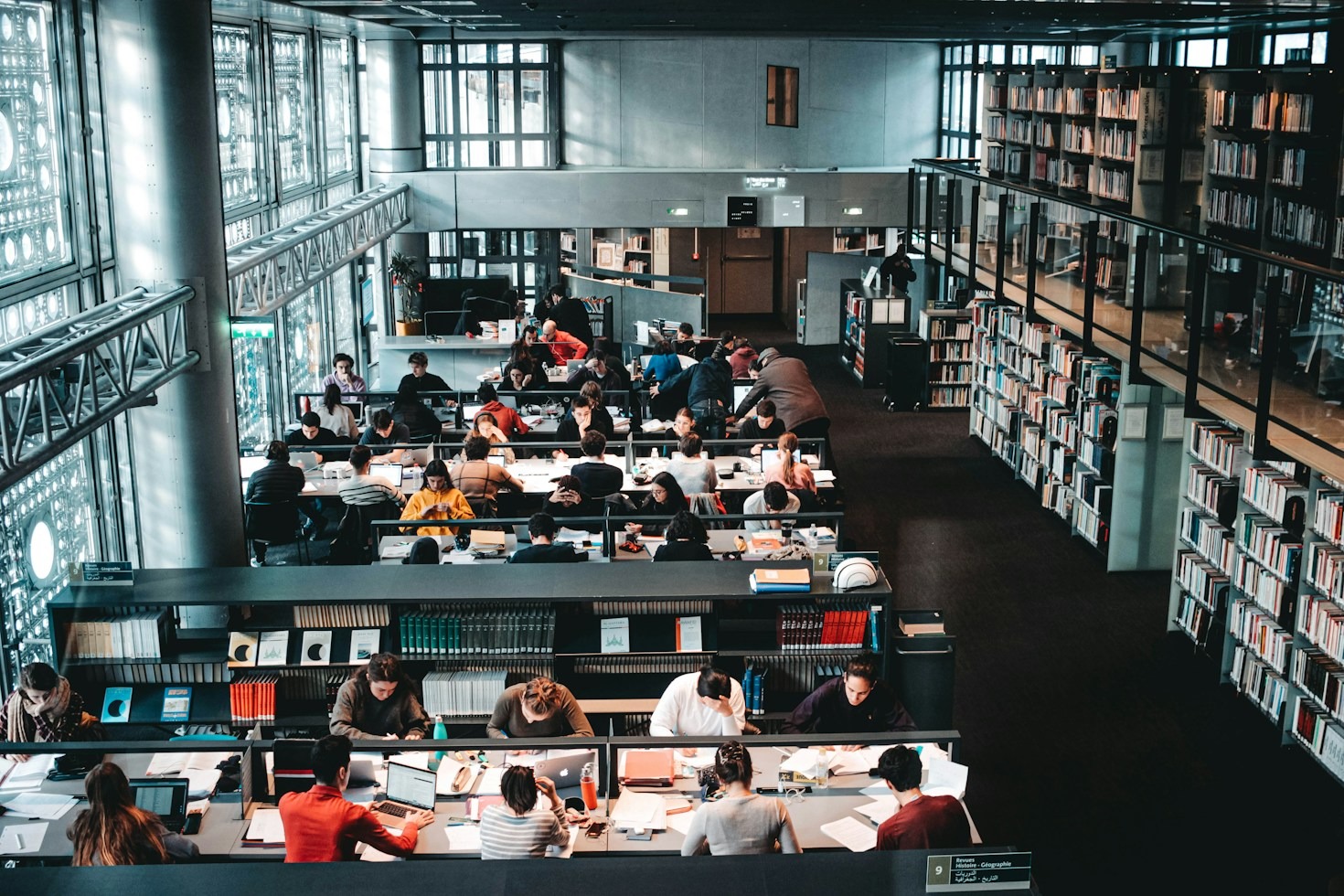 Estrategias efectivas para difundir tu obra literaria con éxito
